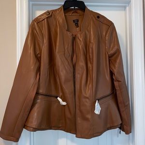 🤎Super cute cognac colored faux leather jacket🤎
